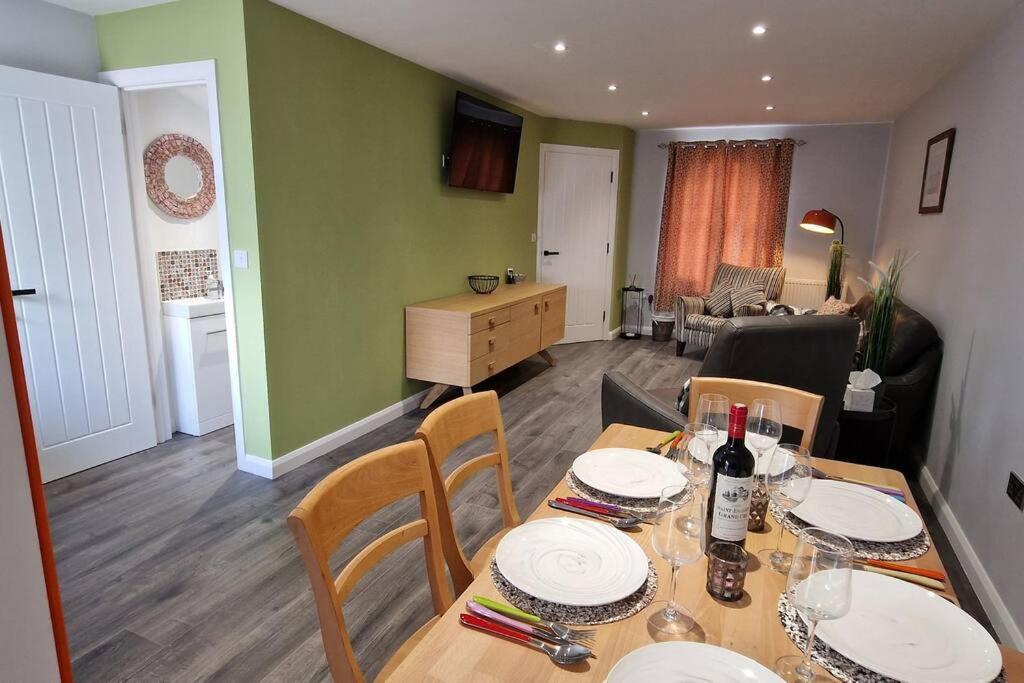 Sea View Luxury 5 Star Cottage Near Milford Marina * Milford Haven