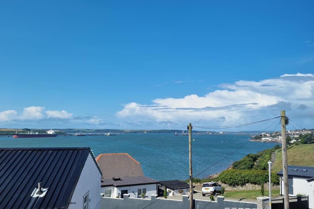 Sea View Luxury 5 Star Cottage Near Milford Marina Holiday home Milford Haven